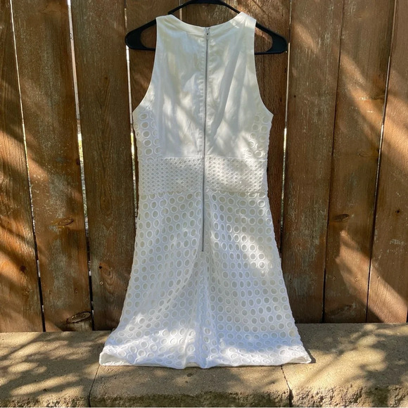 Banana Republic Women’s White Circle Pattern Sheath Pencil Dress Size 8 - Picture 7 of 17